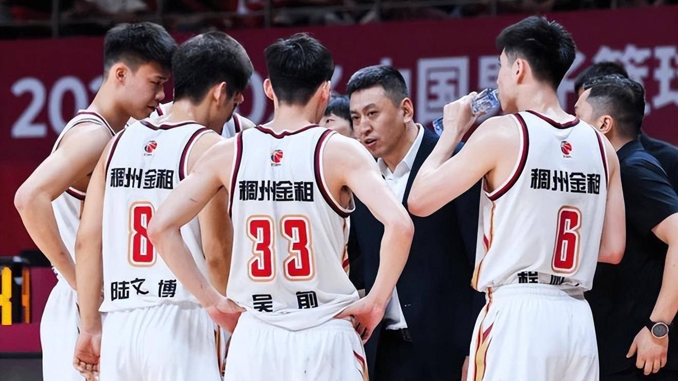 CBA首笔交易正在进行?三队核心互换国手后卫或易主,邱彪成大赢家