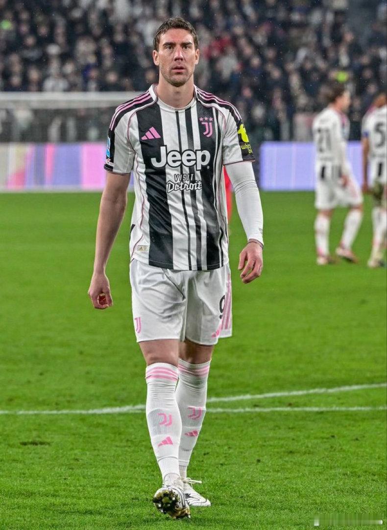 斯基拉：拜仁对弗拉霍维奇感兴趣，拜仁将其视为杰克逊的潜在替代者，尽管他们的首选选