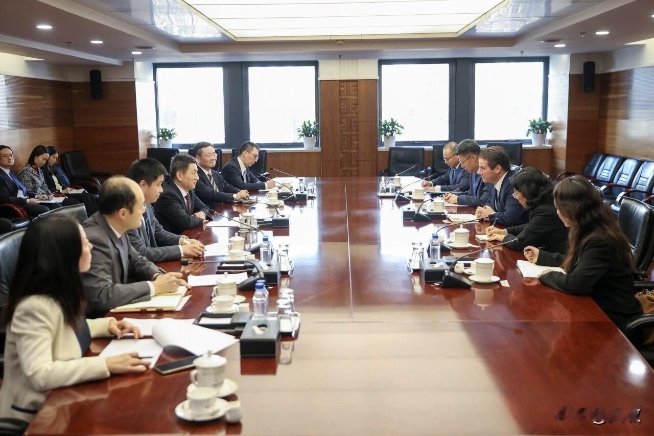 中国和美企谈妥了。 中国与美国企业西屋电气的此次合作，绝非单纯的商业往来，背