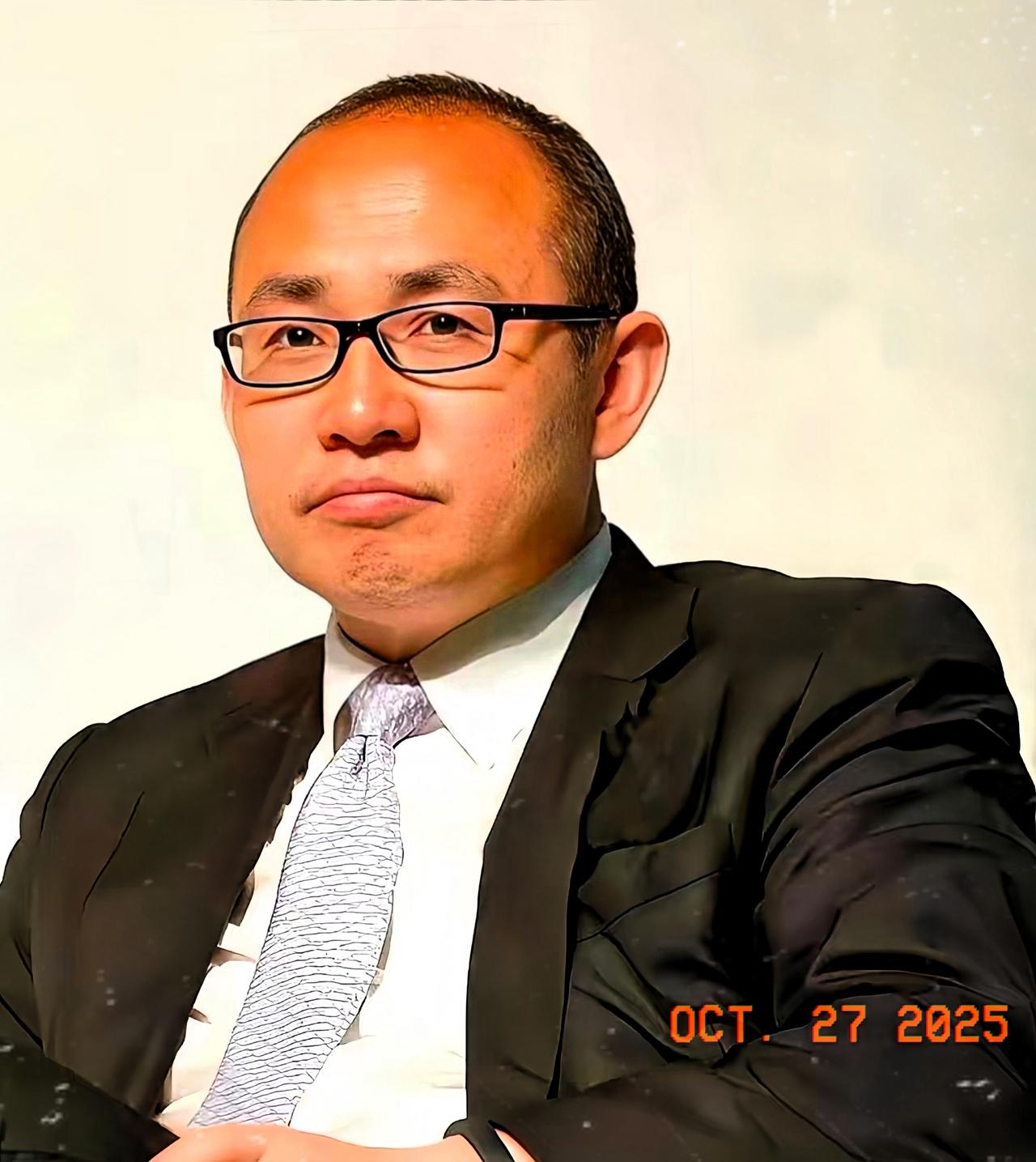 潘石屹曾在采访中直言:商人面临的最大风险从不是经济亏损,而是变幻莫测的政治风险。