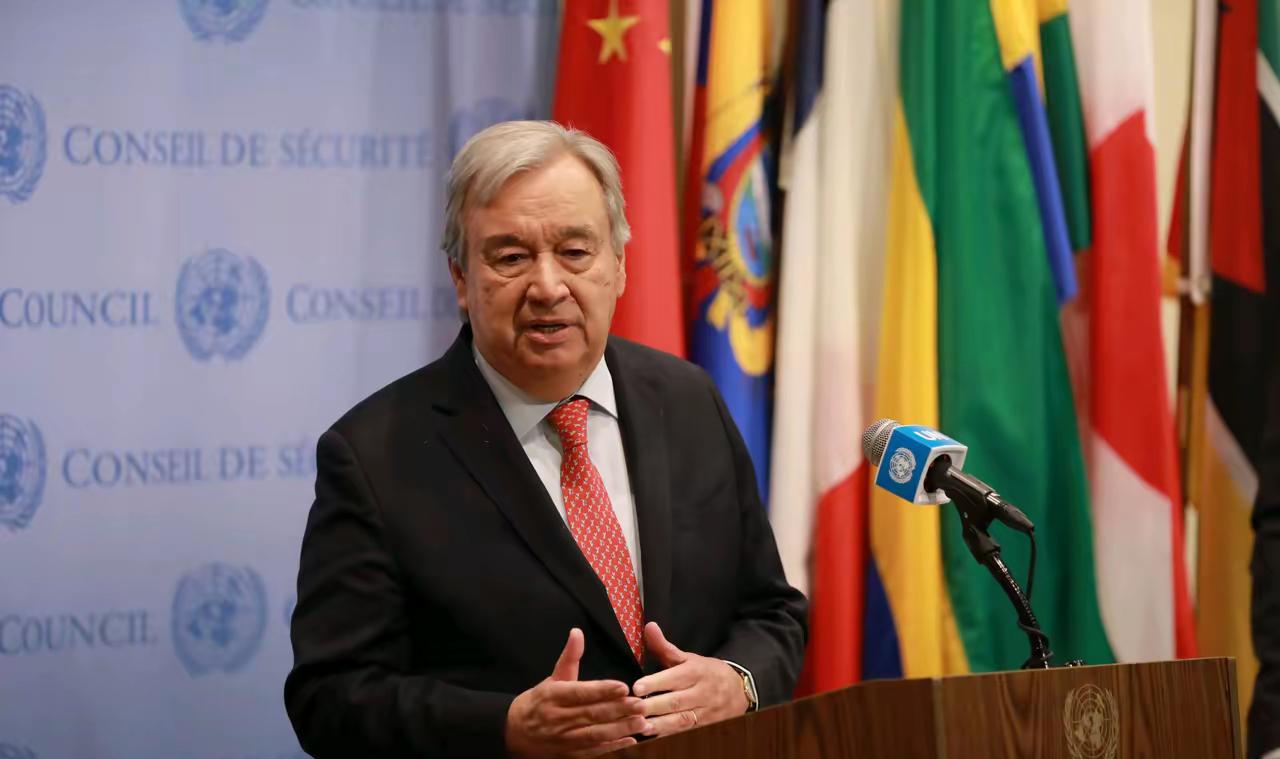 联合国秘书长终于说了句大实话，听得人头皮发麻！很多人以为，二战是美国原子弹炸赢的