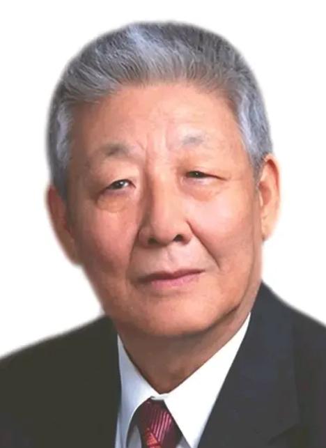 1950年的元宵节，准备回家的孙家栋，发现食堂竟然有红烧肉，一时馋嘴的他，便决定