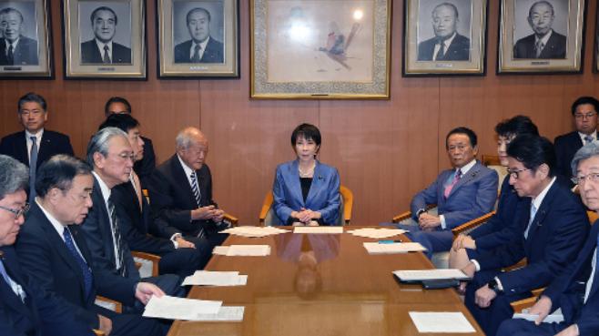 日本对中国的所有强硬，今天被本国议员一句话判了死刑：北方四岛你为什么不去要？高市