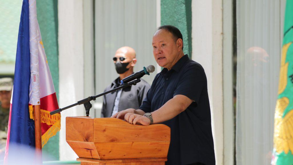 施压同僚统一口径！菲防长放出重磅言论，菲律宾南海路线之争公开化。菲律宾国