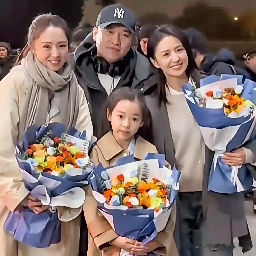 小酒窝曝光度杠杠的，感觉她的通告密度都快赶超董璇了，完全是娱乐圈的小小