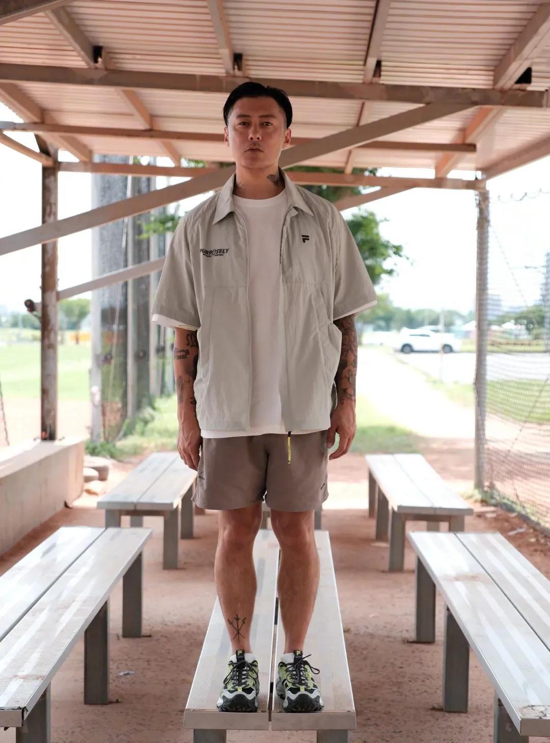 中年余文乐，记忆中的男神变了吗？6月27日中午，余文乐在社交媒体发文，分享了一