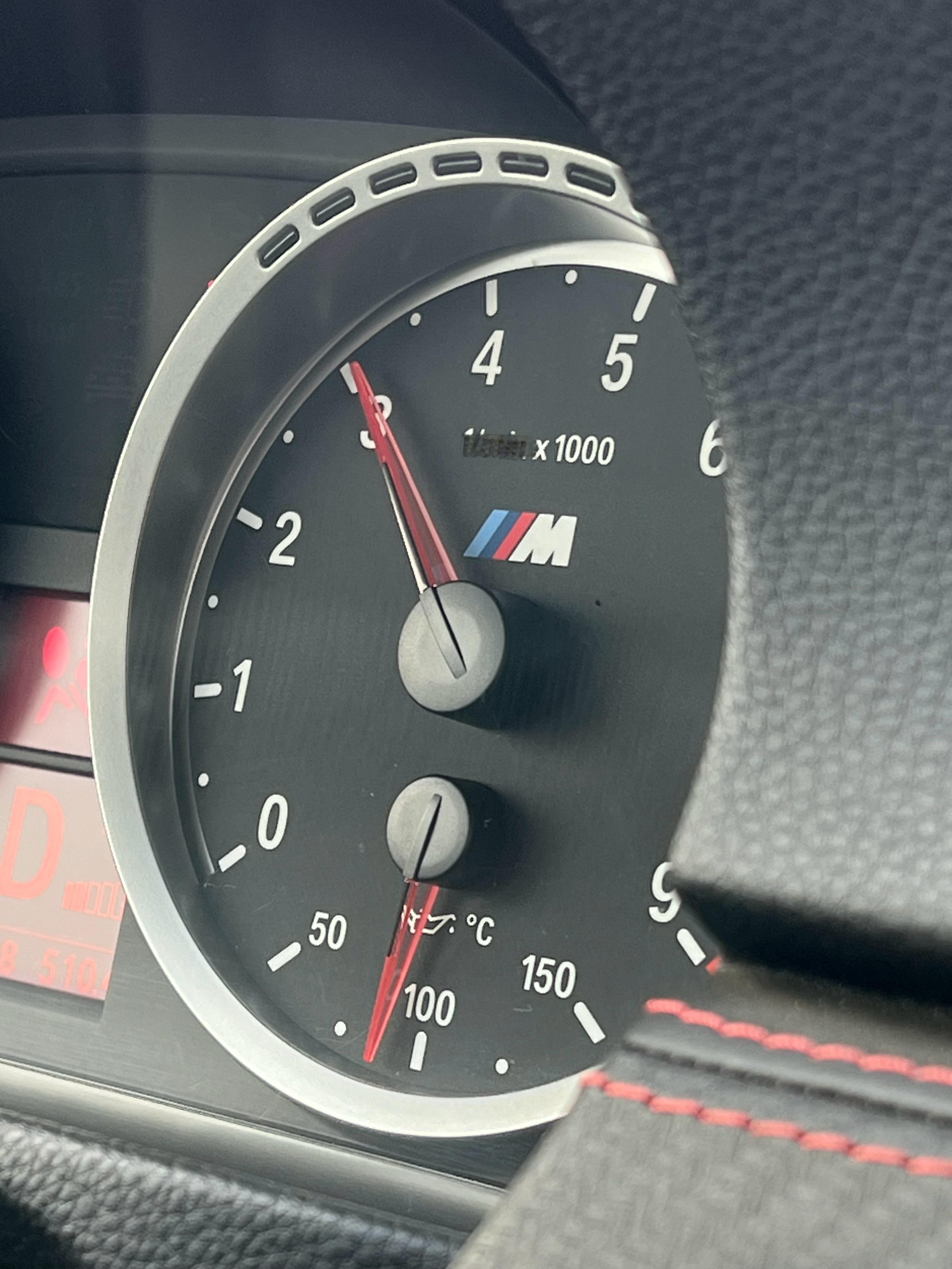 虽然是7速变速箱但是巡航转速要3000+转之前6速手动挡G80大概2700转P