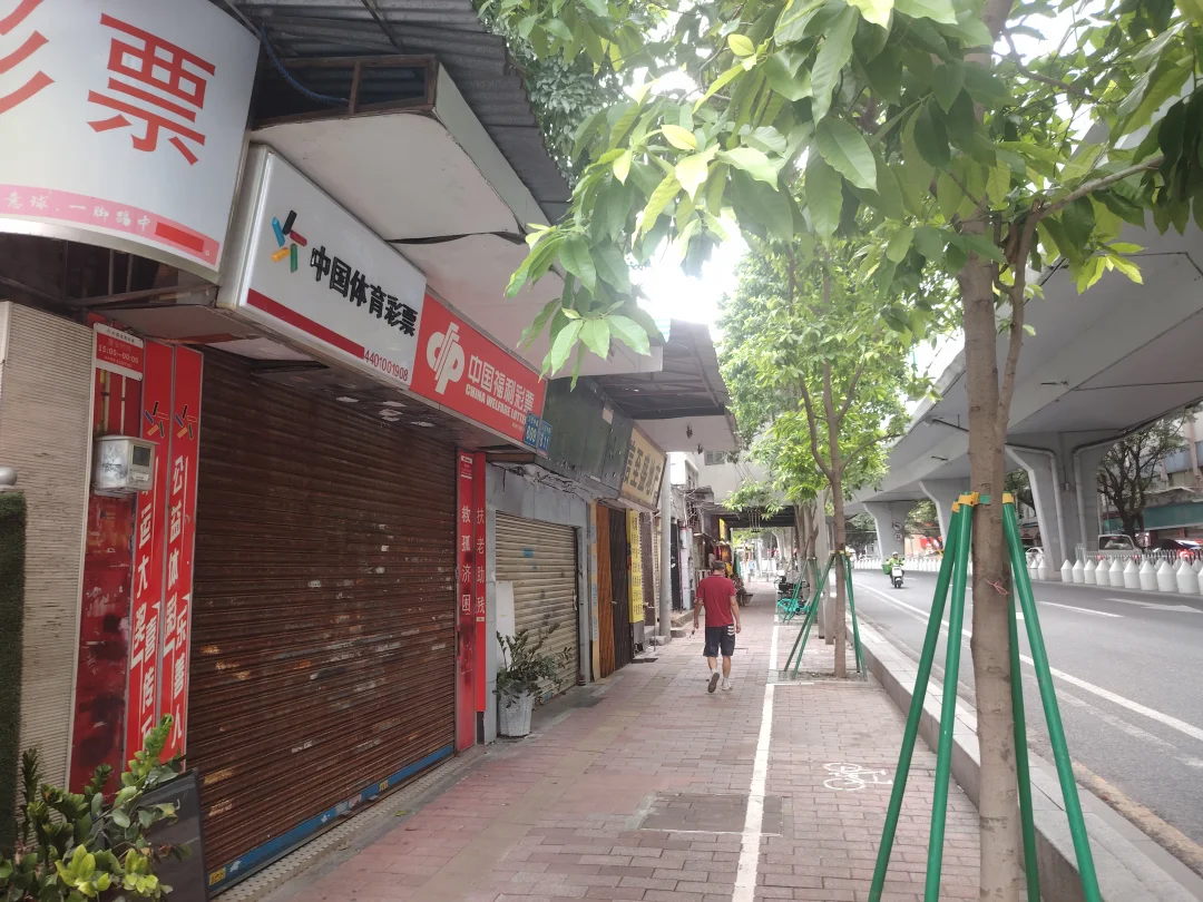广州老城区老化严重，出现大量空铺