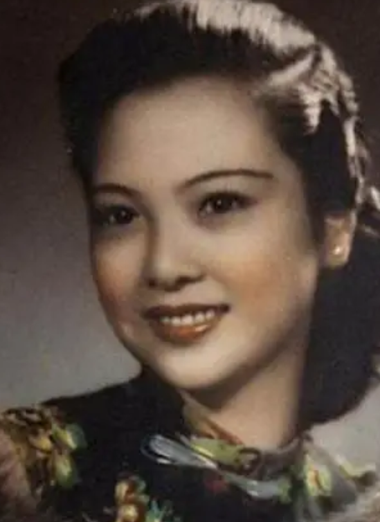 1978年，一伙人突然闯入一户农家，将张春莲带走，正当张春莲的丈夫一头雾水的时候