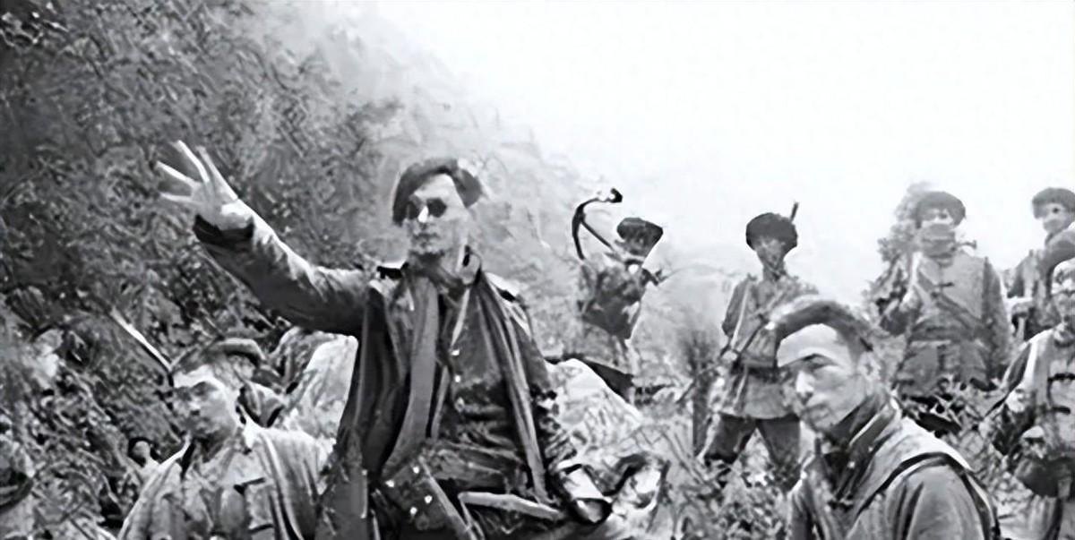1989年，云南82岁老人服毒身亡，调查后才揭开其真实身份：竟然是潜逃40年的土