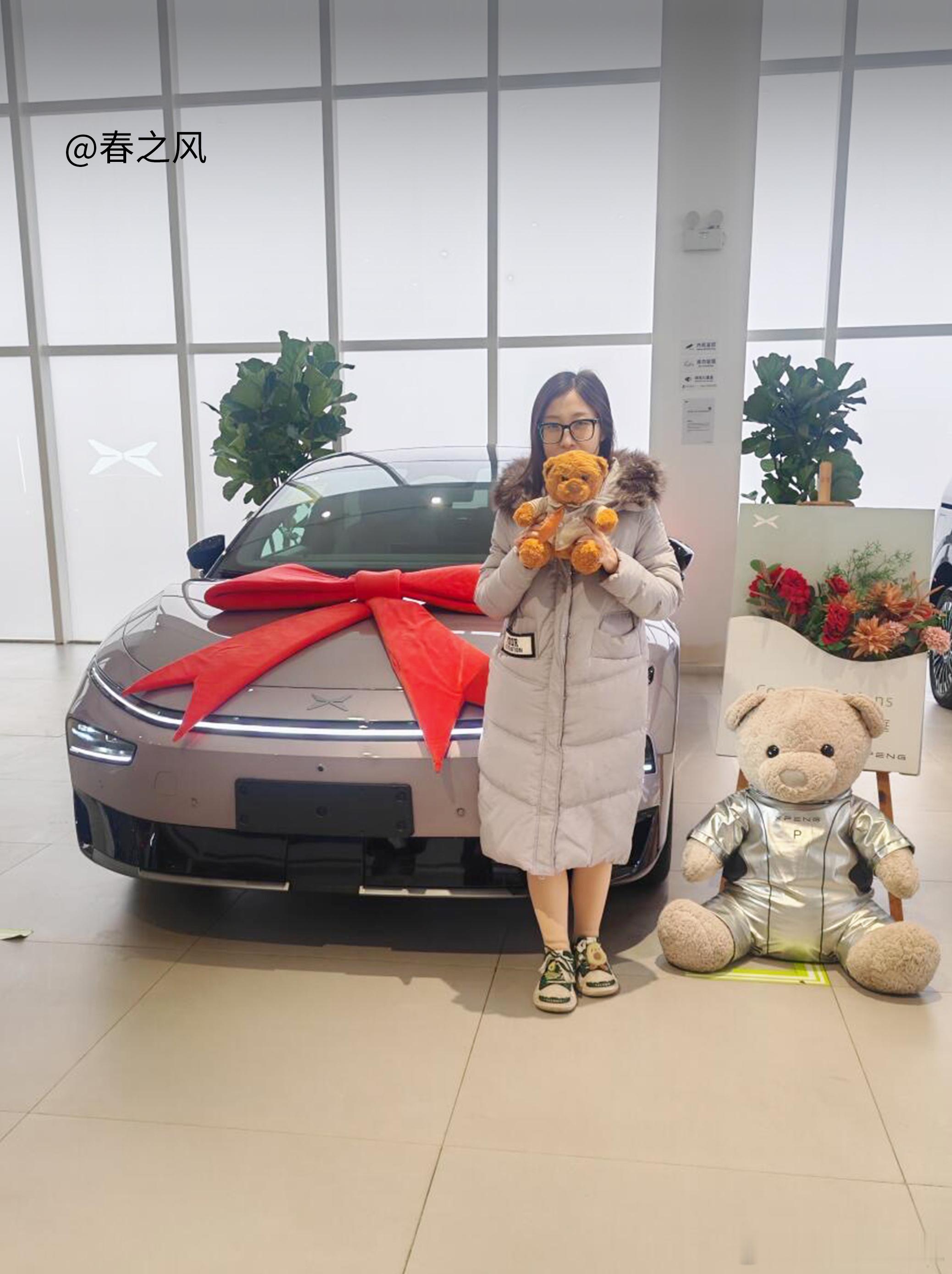 2026款小鹏P7+和G7已经陆续交付了，鹏友们都在晒提车照片，可以开新车回家过