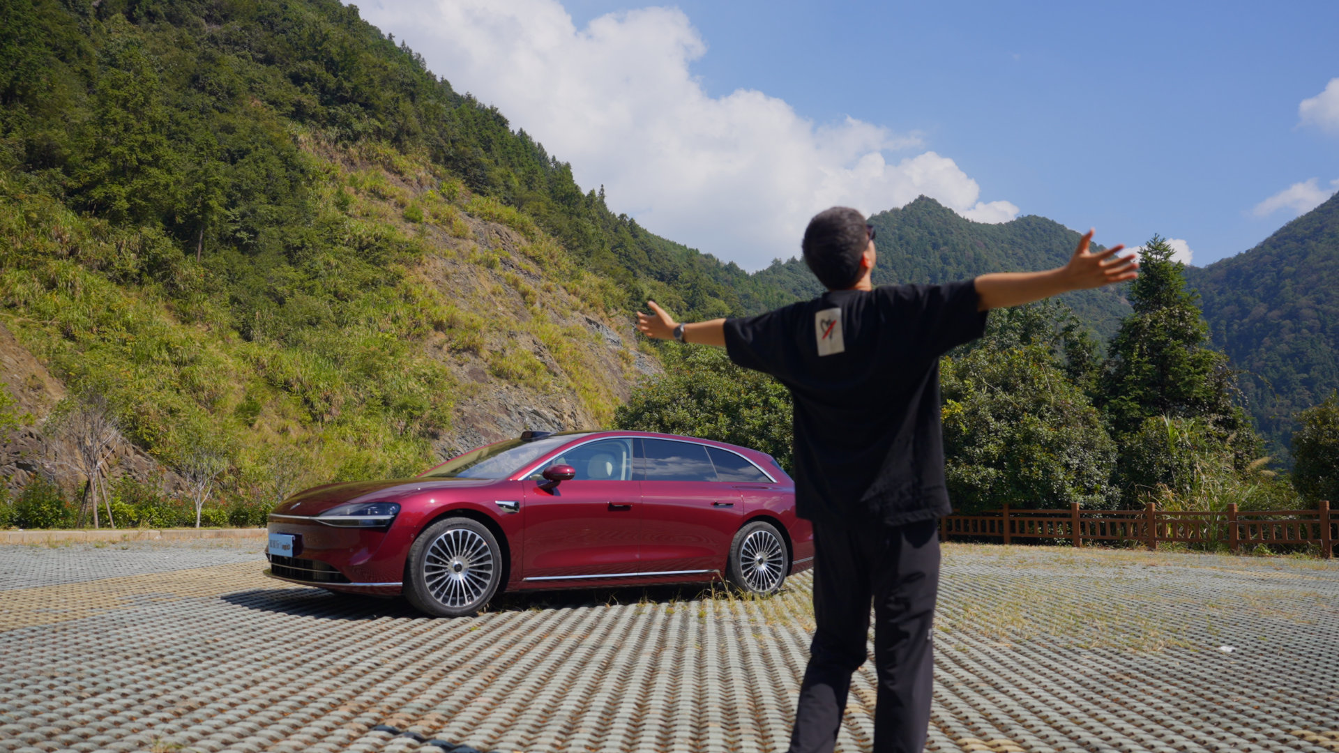 旅行车不旅行行不行我的享界S9T提回来正好一个月出了趟远门旅行了一下，其他时间