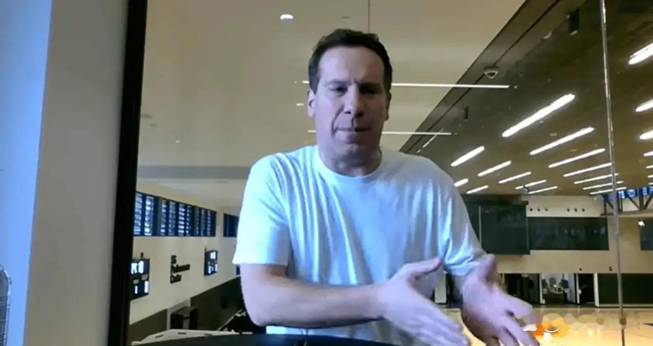 杜兰特尴尬了太阳老板马特-伊什比亚近日在一档节目中坦言当初交易杜兰特并未