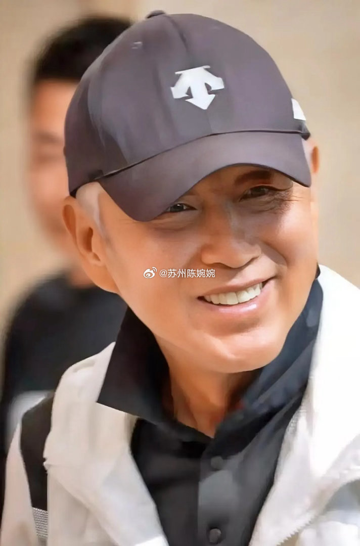 说句心里话，陈道明很可能是杨紫演艺路上难得一遇的贵人。从片场探班时的当众力挺，到