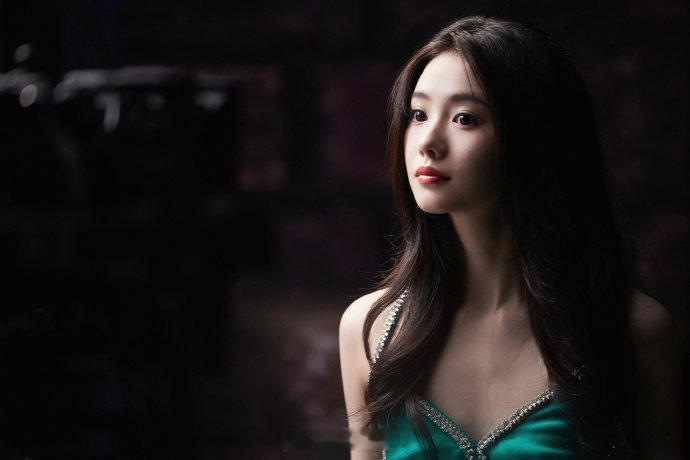 刘浩存深蓝L06品牌大使谁懂啊！看到安利，直接从“路人好感”变“蹲守预售”！她