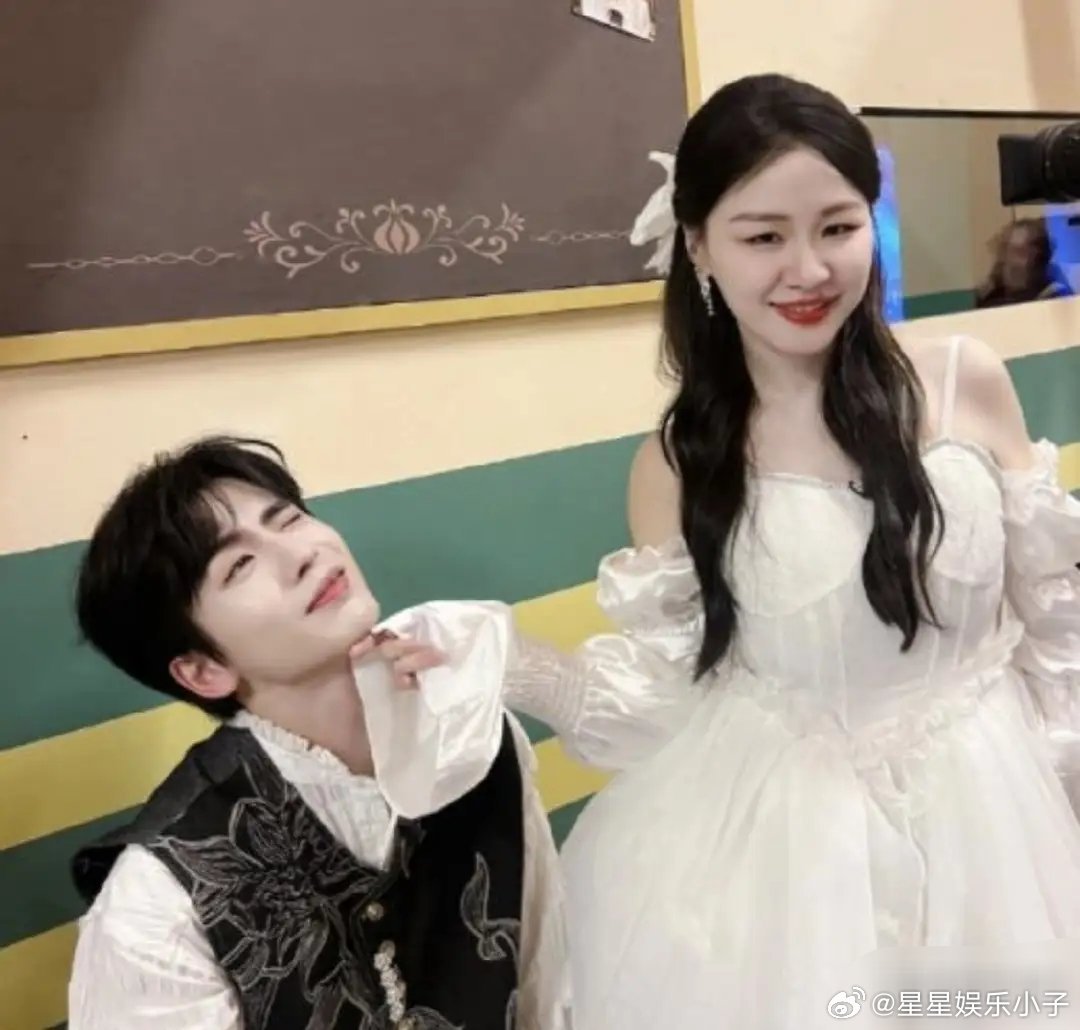 何止金靖！大批一线明星自曝遭潜规则，应采儿拒绝后大哭谢娜抵抗……！！！​​​