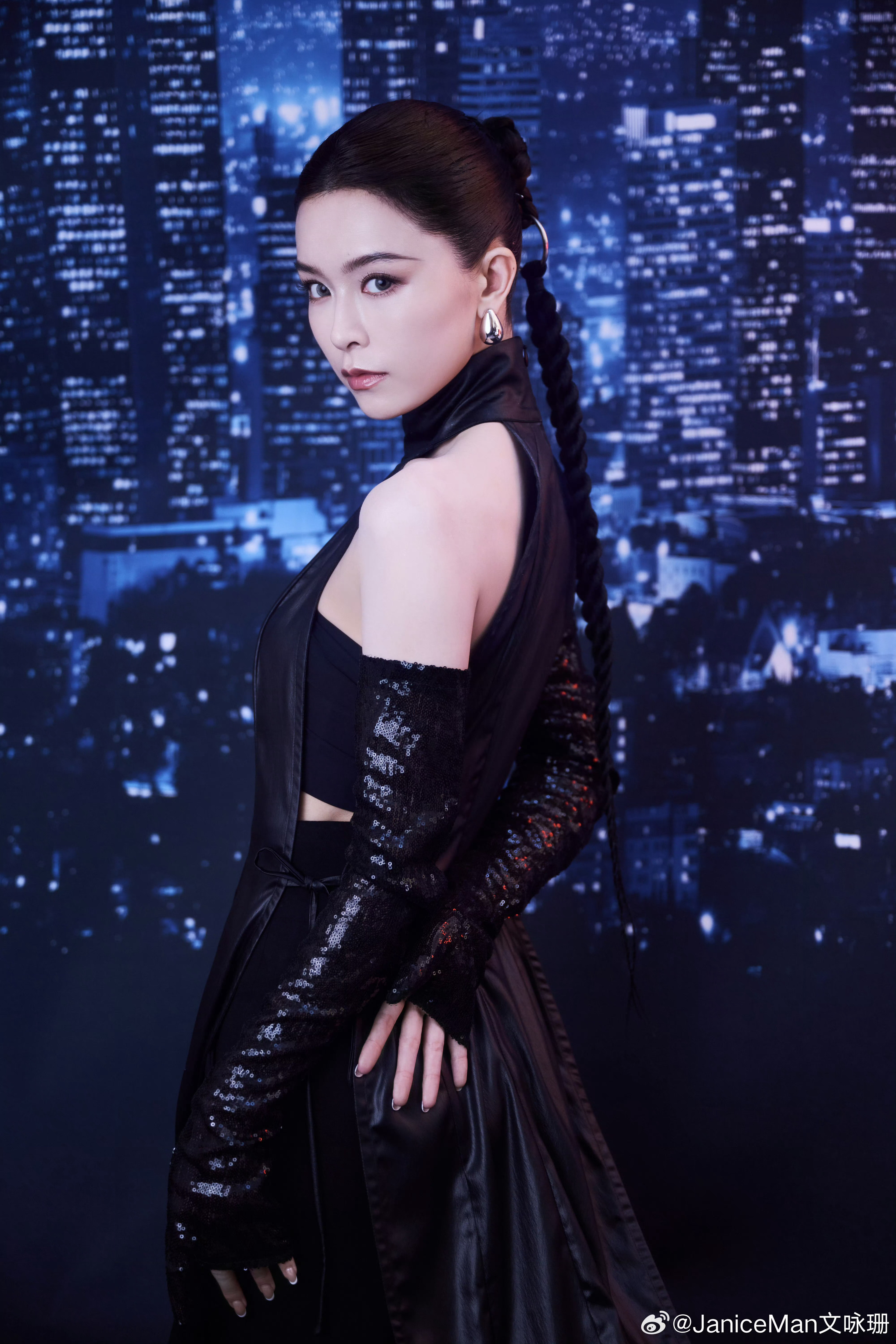 文咏珊被系统识别成AI生成了AI在颜值审美这块也是很权威