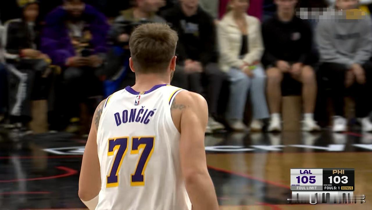 湖人当家球星东契奇真是太闪耀了！在今天湖人客场以112：108击败76人的比赛中