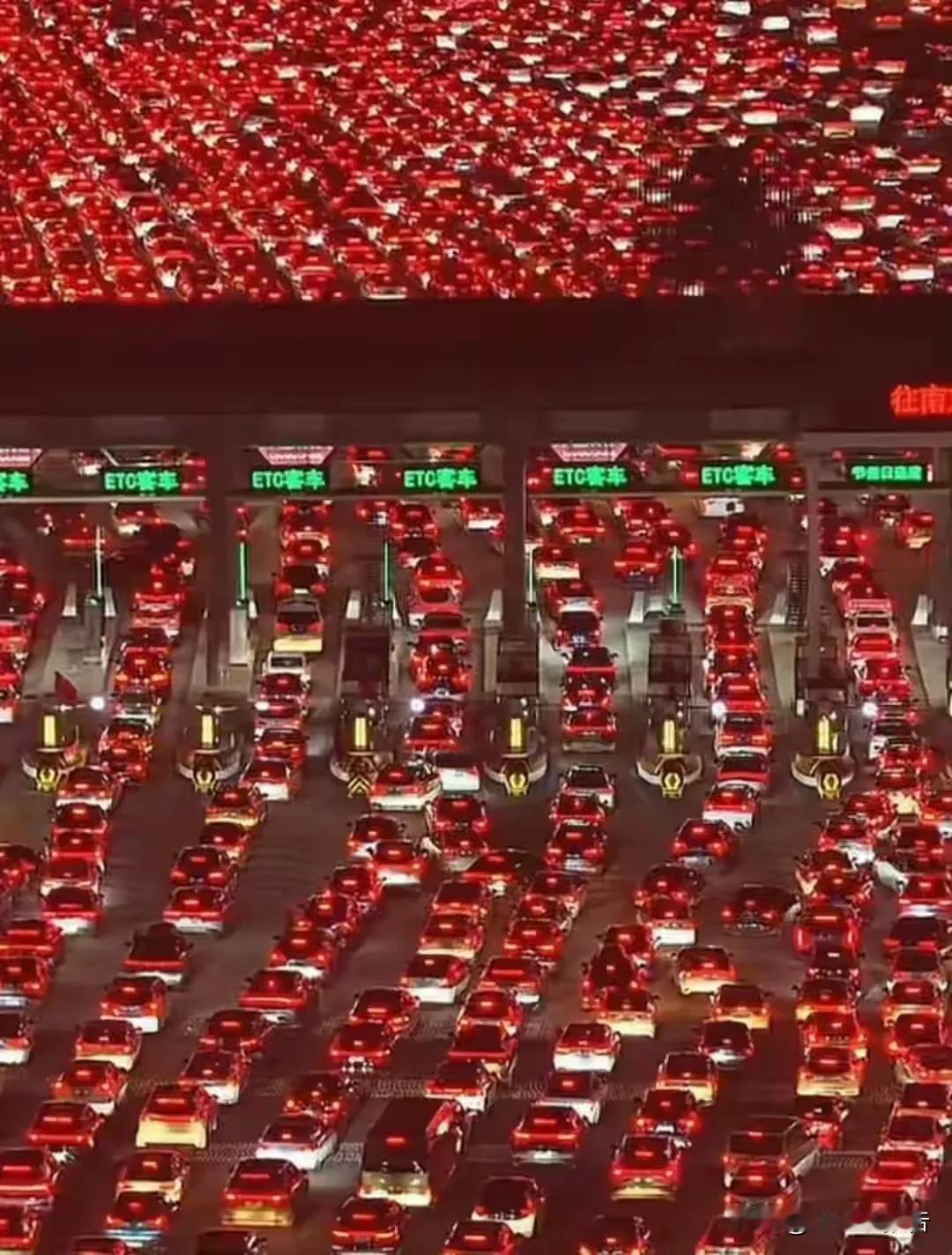 号称“安徽东大门”的G40沪陕高速吴庄主线收费站一直以来都是自驾途经此地车主的梦