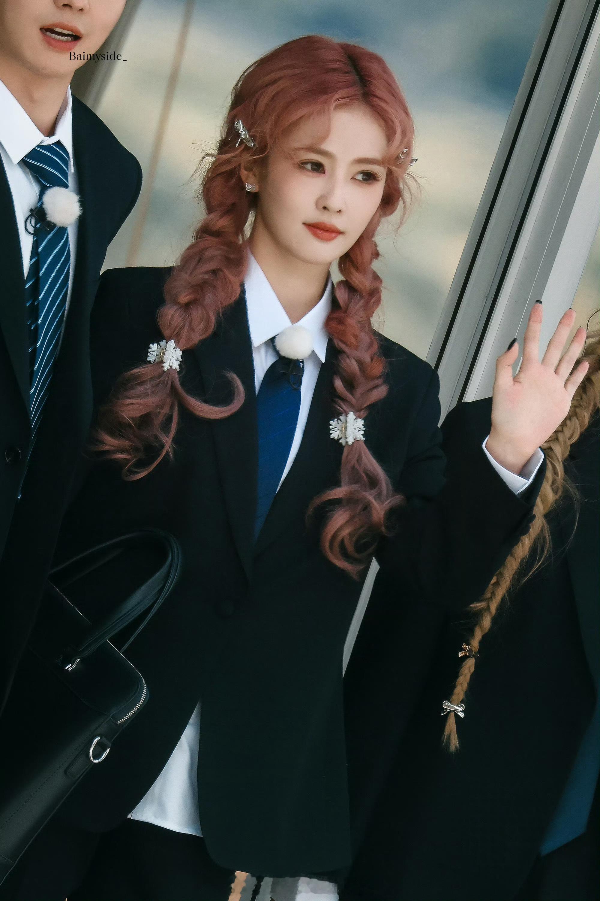 白鹿跑男制服路透饭拍