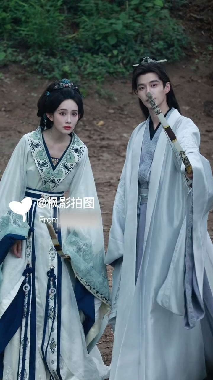 找呀找呀还是找不到😂孟子义何与又在找代拍孟子义何与还在玩找代拍游戏​​​