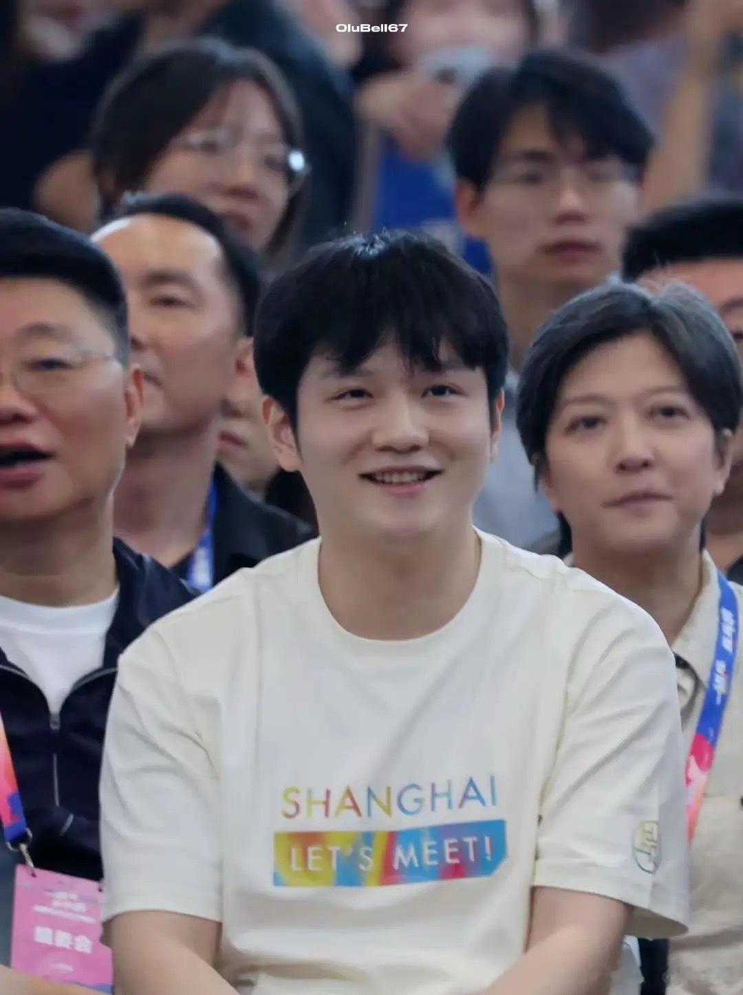 这两天樊振东又热搜了，我猜到了，詹俊是怎么软磨硬泡樊振东去解说足球决赛的；我也已