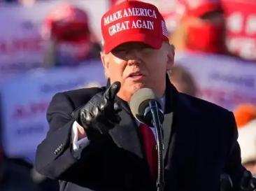 特朗普别看那么狂，但是有两件事他是无法改变的，每一件都能让他当不了总统。 首