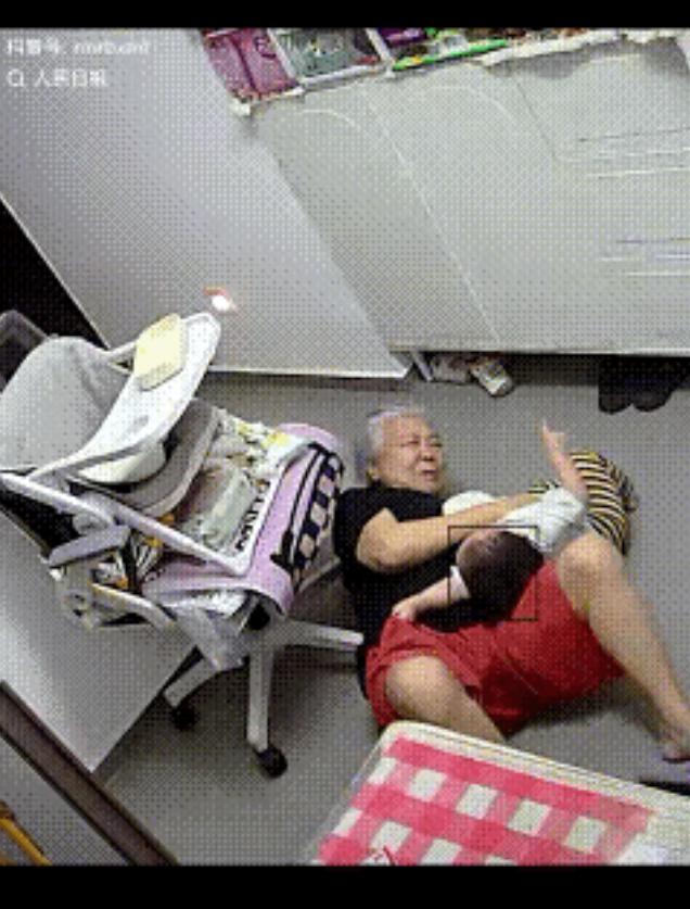 "没想到上民日报了！"5月11日人民日报报道，北京，71岁姥姥在家带16个月大的
