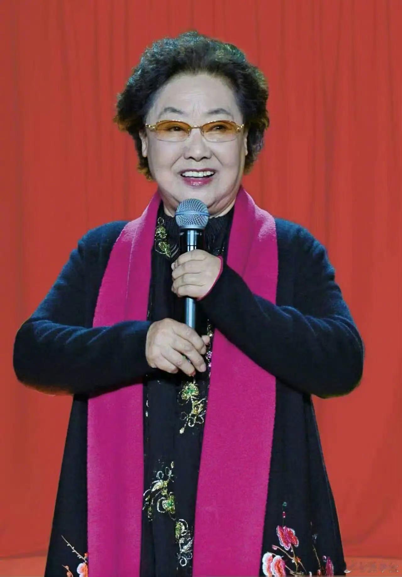 中国歌剧舞剧院的一纸讣告，为一位97岁的老人画上了句号。时间是昨天下午，地点