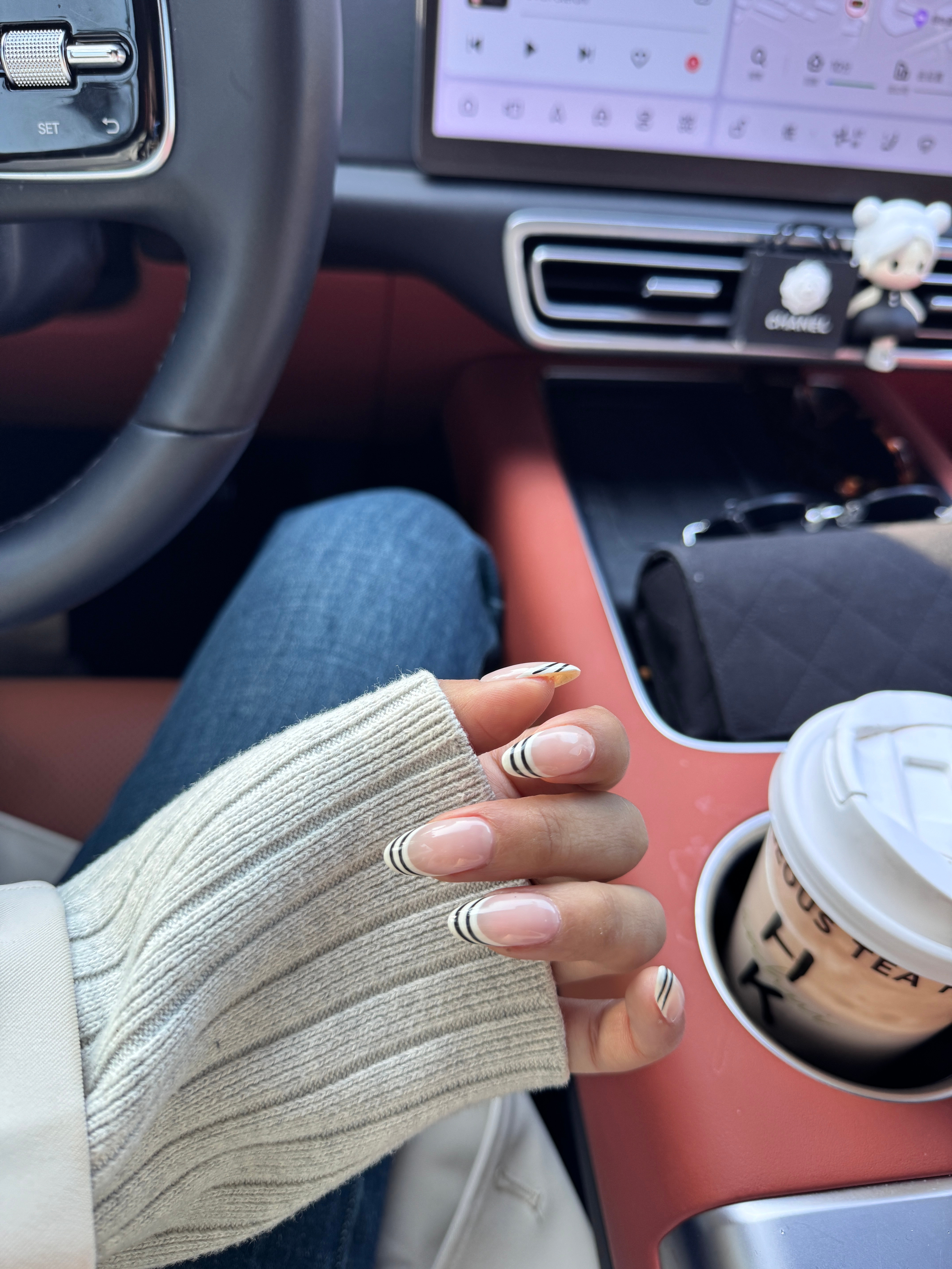 有没有人懂一下我的新美甲今天去wmh家吃饱饱的终于买到我最爱虎皮卷