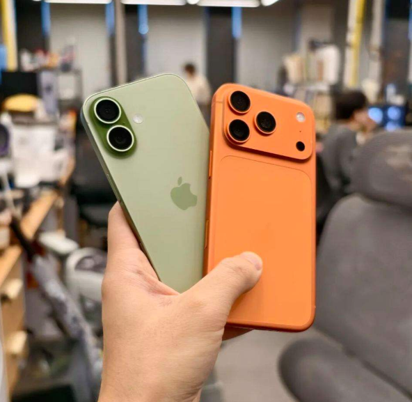 iPhone17不给友商留后路，太狠了，加量不加价，依旧是5999起，最扎心的一