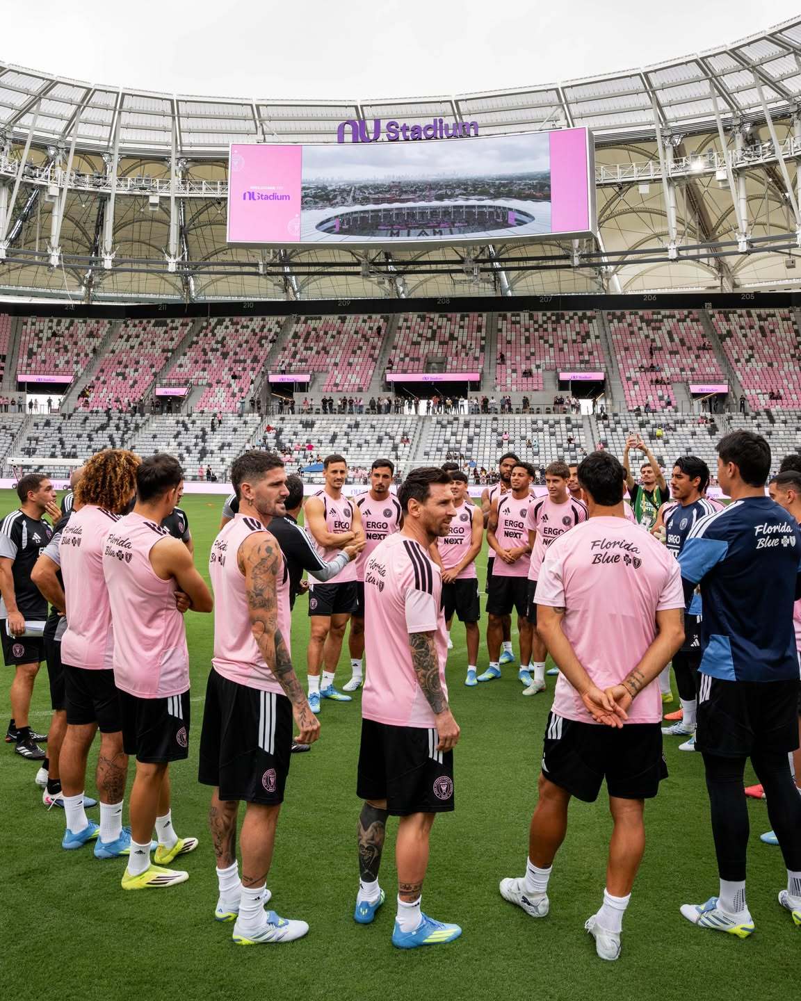 迈阿密官方｜第一场训练。初次体验🙌。这便是NUStadium里的诸多“N