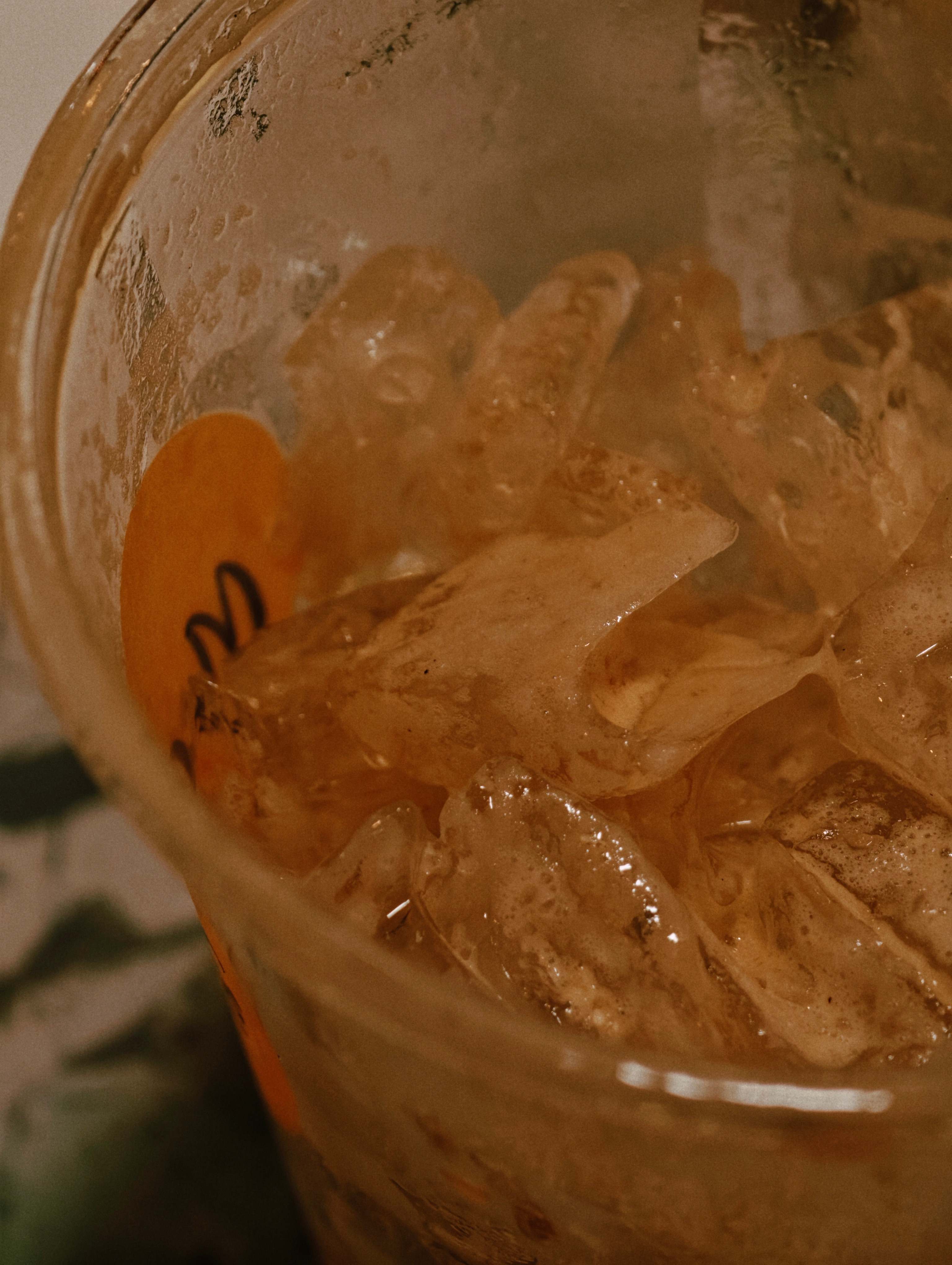 出来喝杯麦咖啡～这个桃气醒醒气泡美式味儿不错，就是不能选甜度。另外麦咖啡怎么也这