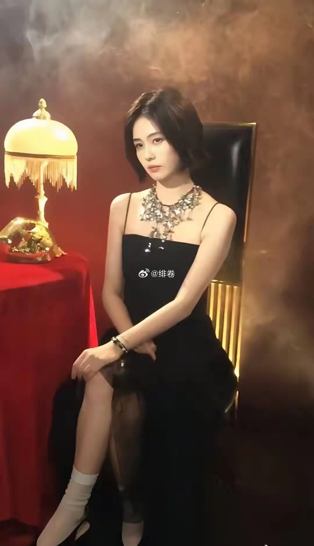 彭冠英和白鹿有CP感吗？据说剧本里就是女主找的大二十岁的老男人导演太会选角了