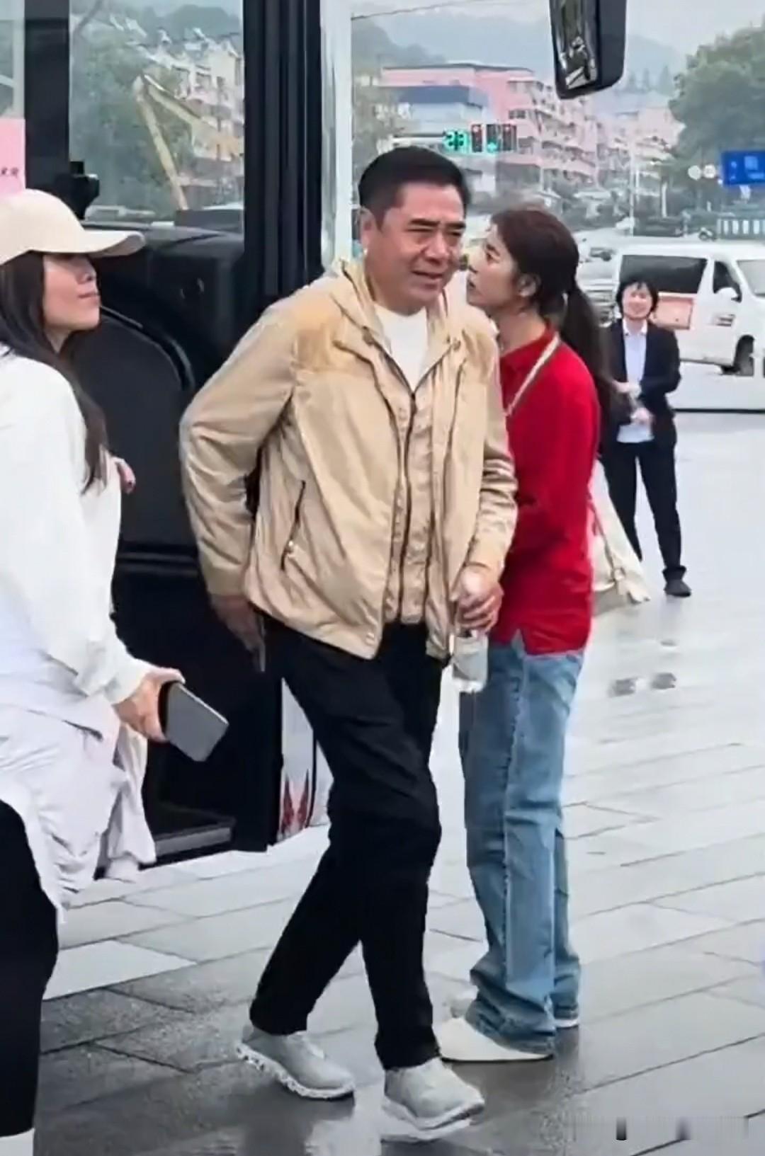 李雪健、田华、唐国强、陈宝国、张光北同框亮相中国电影表演艺术周[吐舌头眯眼睛笑][吐舌头眯眼睛笑][