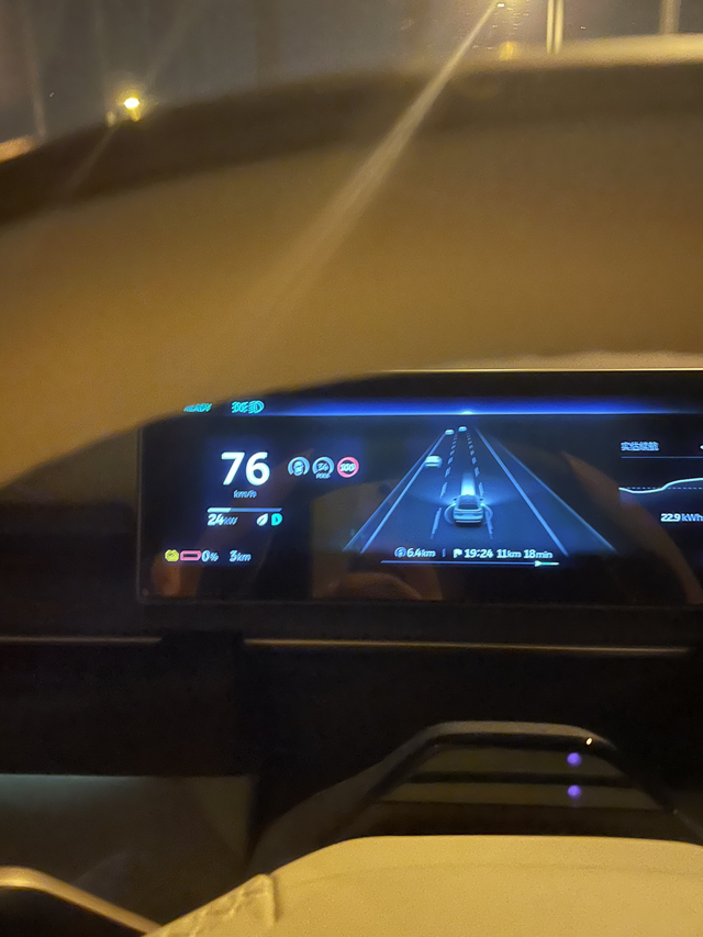 电池0电量还能开多少昨天又一次开到电量归零，低电量的时候基本压着速度开了，这个