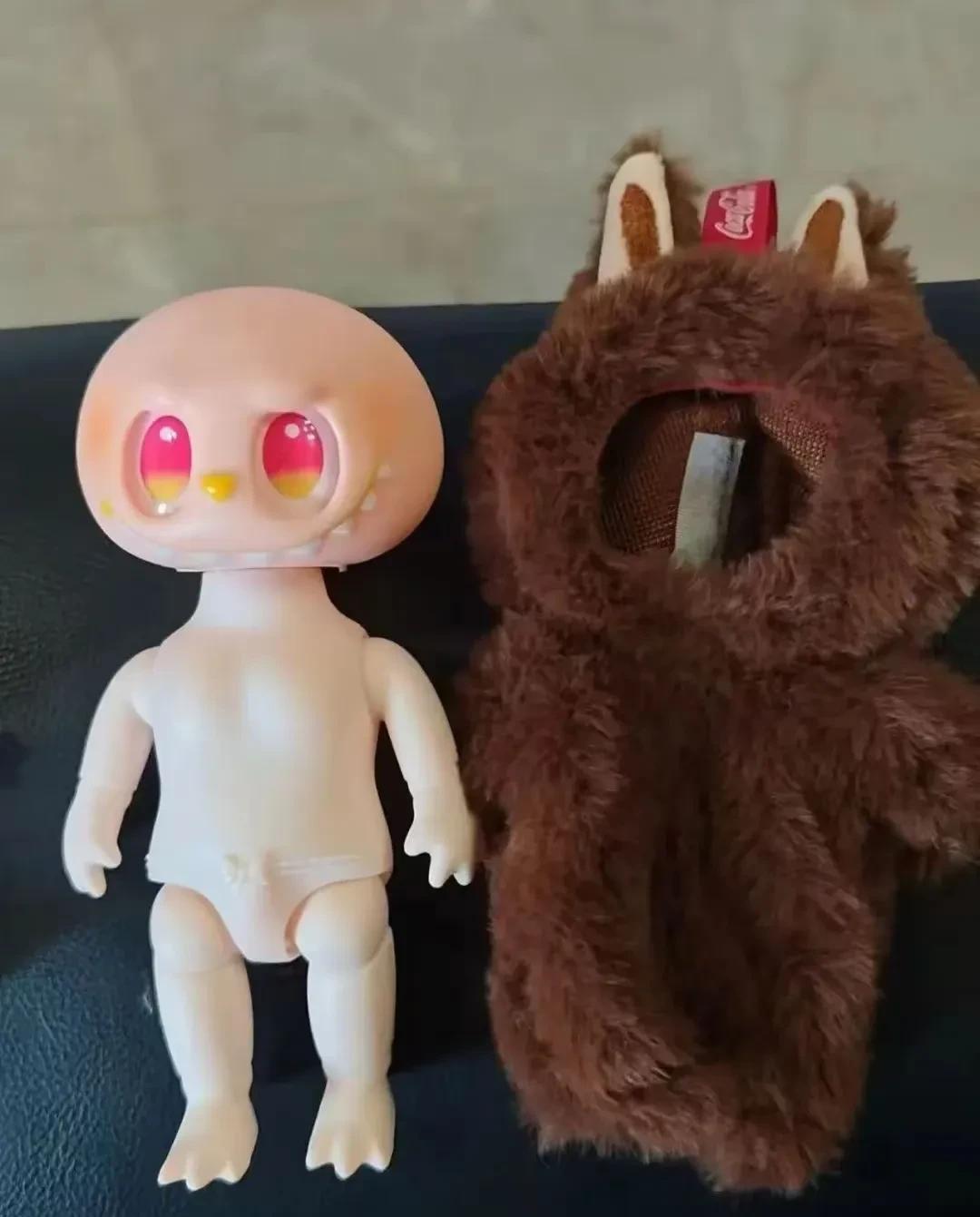 我有一个拉布布，脱下衣服也不怎么好看……我托了八个朋友、辗转三个代购才抢到的拉