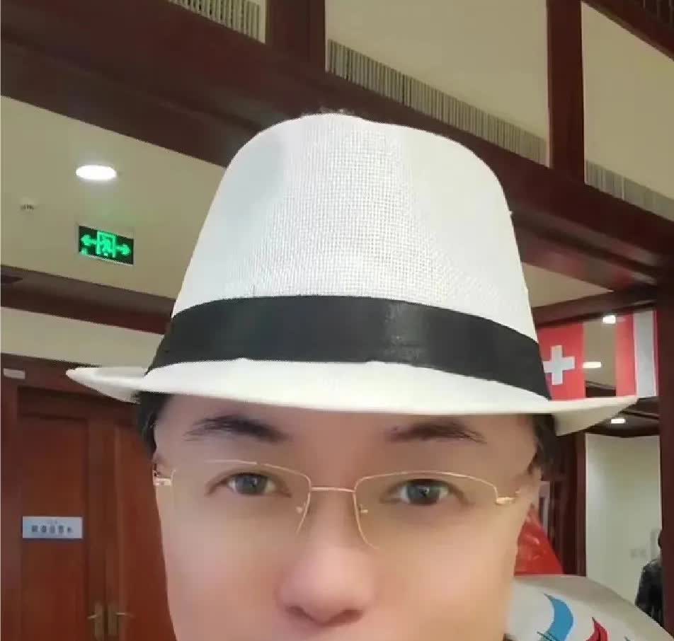 技不如人，过几天炮轰一下刀郎，可笑的说：早都认识刀郎，手里撑握着刀朵许多黑料，一