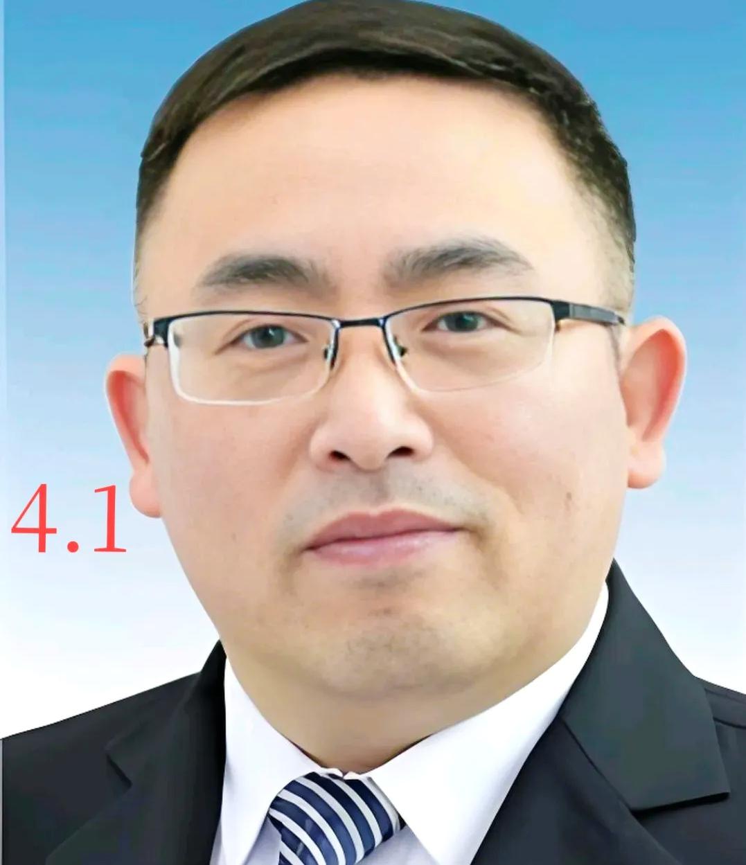 这届网友真是福尔摩斯转世，南博这事儿算是彻底兜不住了。《江南春》事件哪里是文