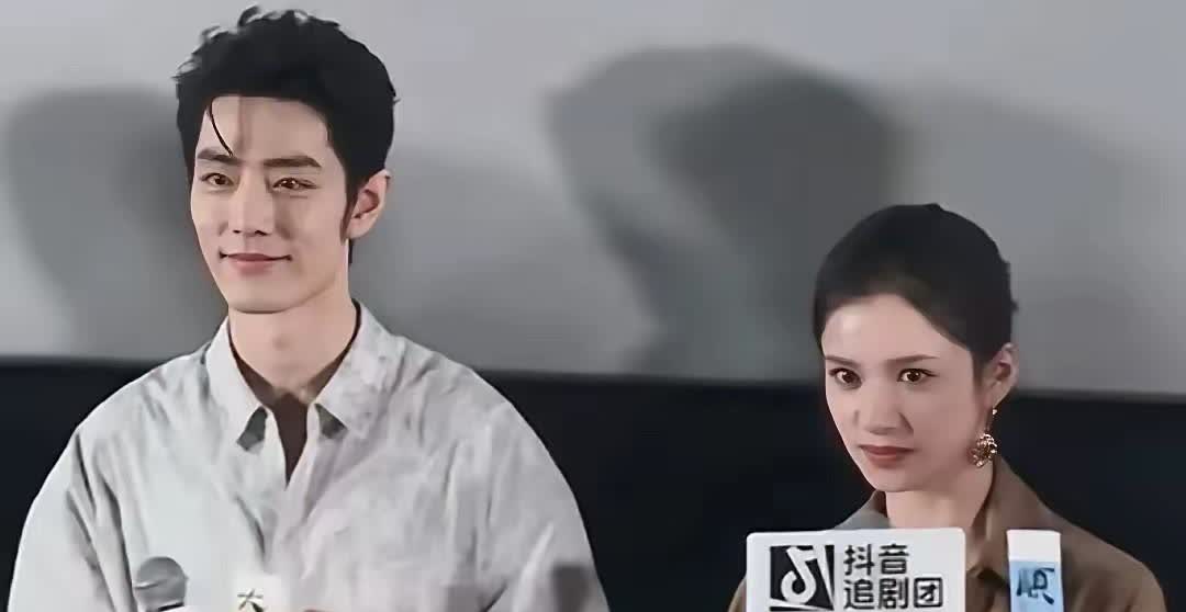 肖战的花期太短了，怎么突然脸变得这么长了，眼睛也有点突，而且还发现肖战的