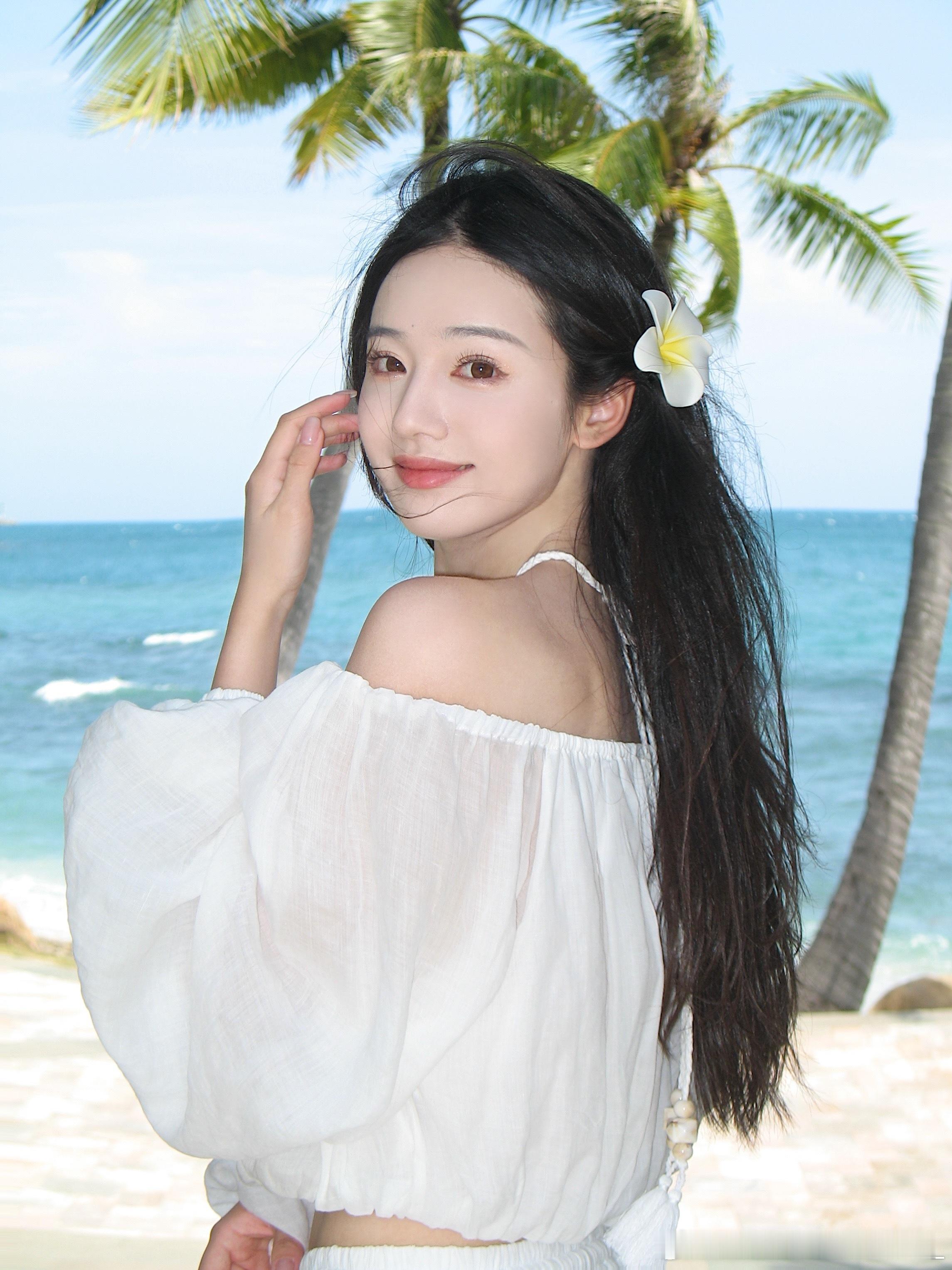 狠狠度假一下🏝️🐚🌊🫧差点被海边的风吹跑但随便拍几张就好美啊啊啊不愧是