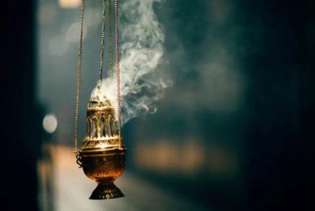 这世上的事，或是机缘巧合，或是机缘不合，所谓的合与不合，并不需要时间来证明。合，