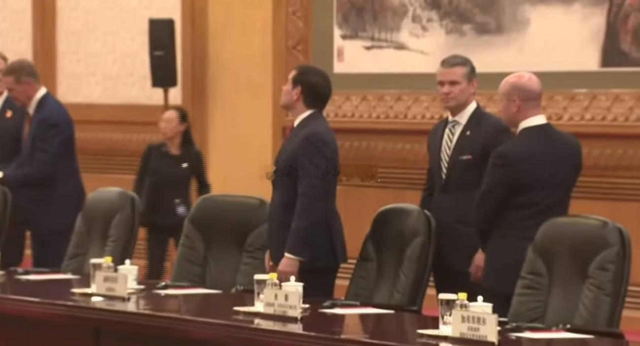 鲁比奥：赫格，你看这里的天花板，好看吧美国务卿鲁比奥点赞中式美学，马斯克用手机拍