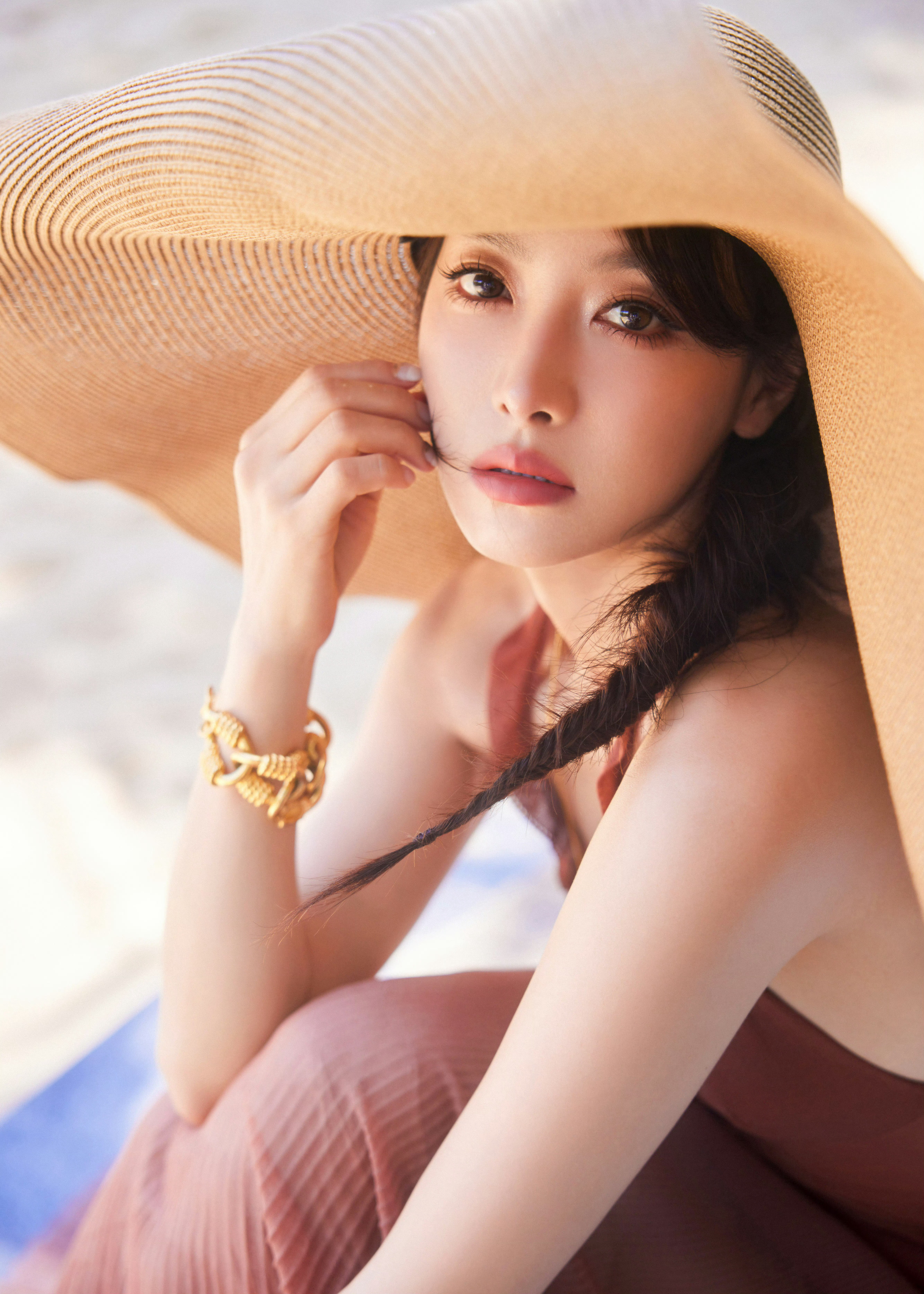 宋茜vogue海边假日绯色浪漫​​​