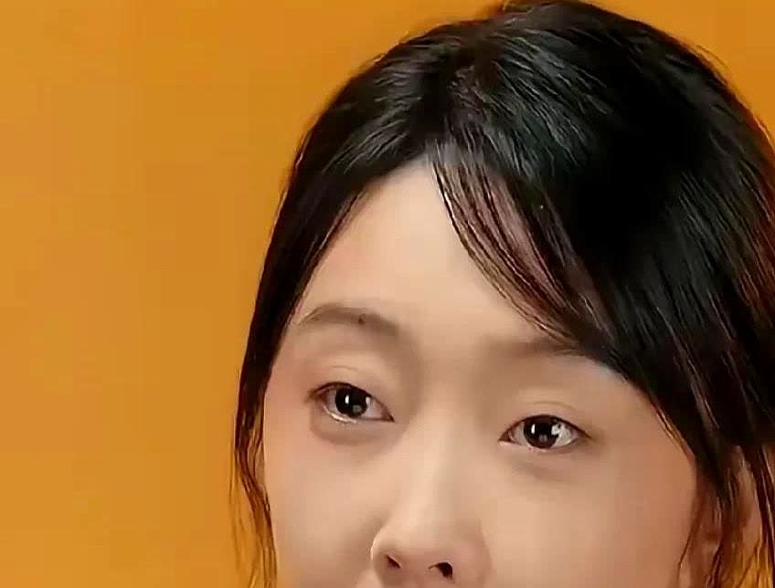 我宣布比何泓姗还要硬刚的女人出现了那就是34岁的宣璐，《折腰》里