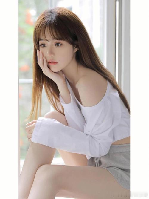 属蛇人1987年属兔人的桃花劫还有属蛇人，属蛇的人内心城府较深，并且经常打着各种