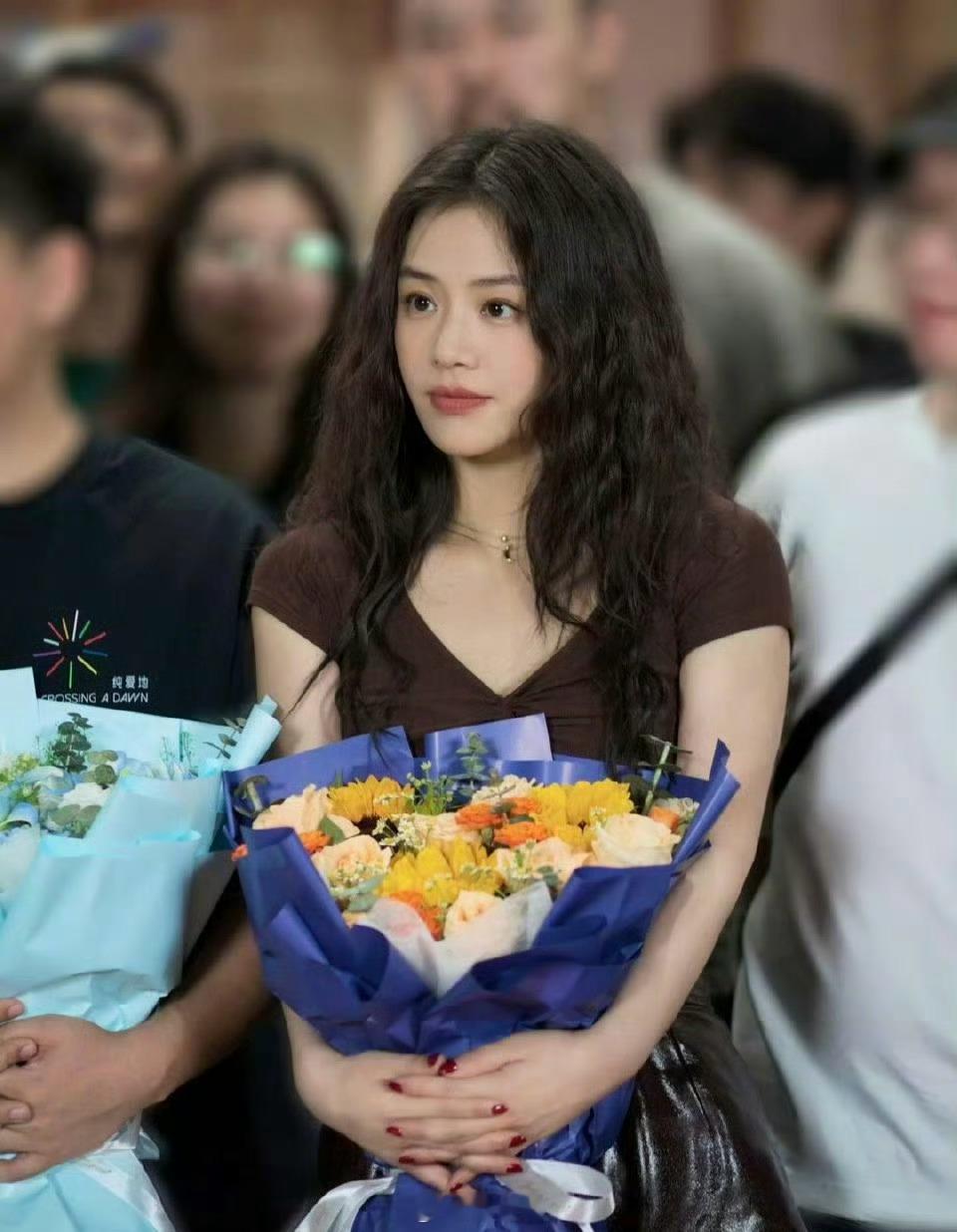 马思纯白月光回国马思纯就这样一直明媚下去吧​​​