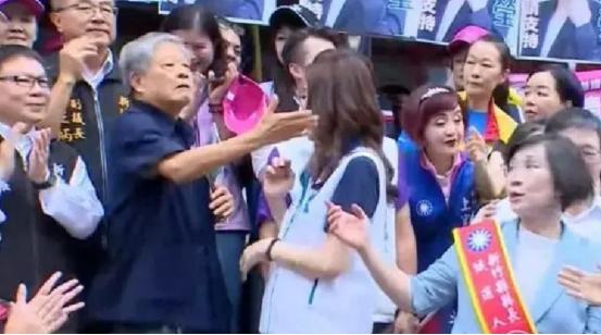 这一巴掌没扇到脸上，却扇到了国民党的骨子里。 九月三号那天，新竹县选委会门口