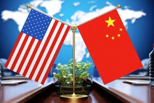 中美谈判前夕，俄伊成美筹码，贝森特敲打中方，波音或拿下大单？特朗普即将访华，