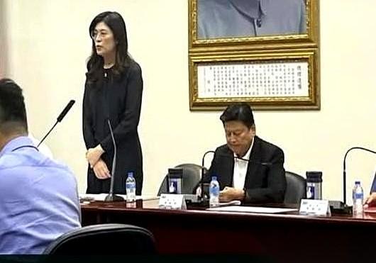 天要变了！傅崐萁这次的位置。确实不简单。党团总召兼政策会执行长。等于既